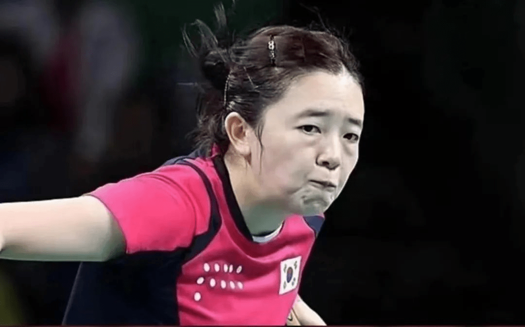 啊?这居然是同一个人?照片上的女孩就是代表韩国乒乓队出战的田志希