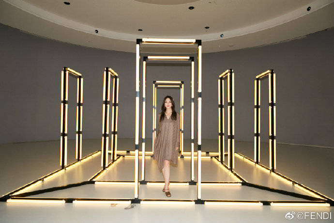 Jones|芬迪 Fendi 2022 早春度假系列