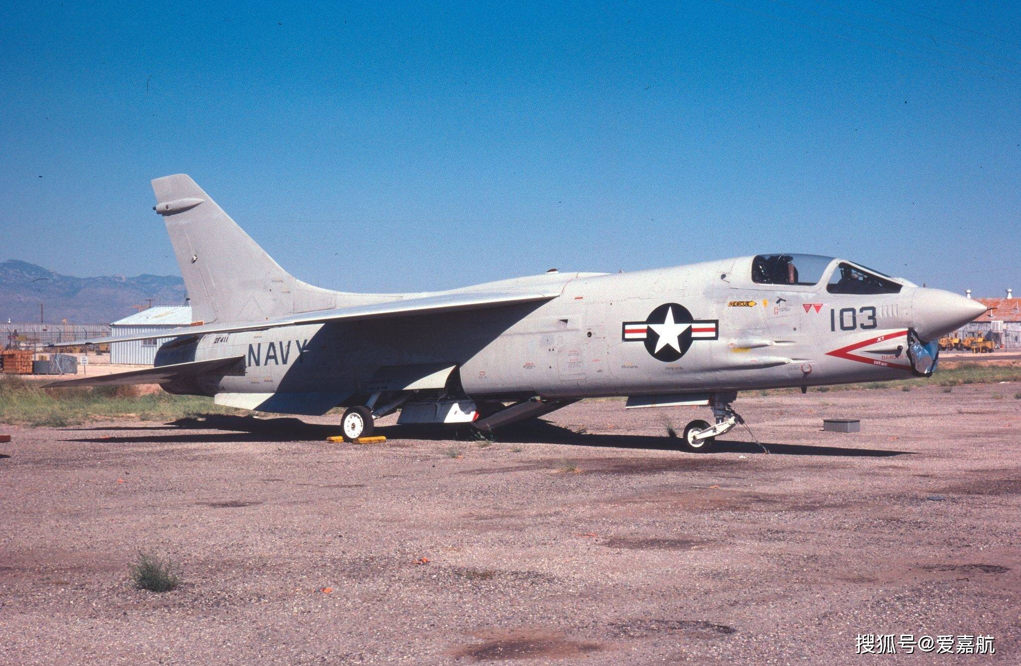 f8战机图片