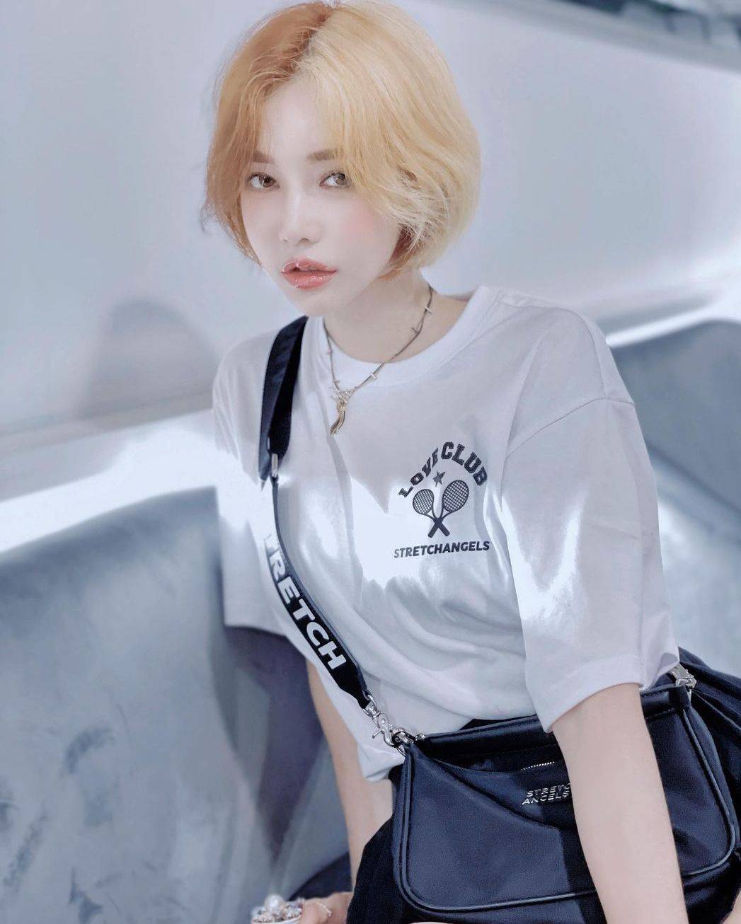 "辣妹热短发"
