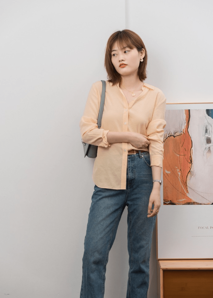 显得|女人不要再把“衬衫”塞裤子了，今年流行这样穿