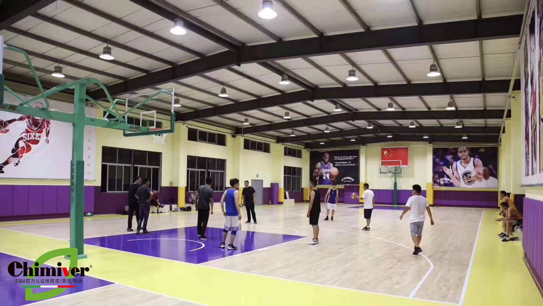 篮球木地板打磨翻新彩绘刷漆:上海湖人球馆施工案例_体育