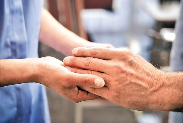 症状|帕金森病治疗先分期，不同时期要规范治疗