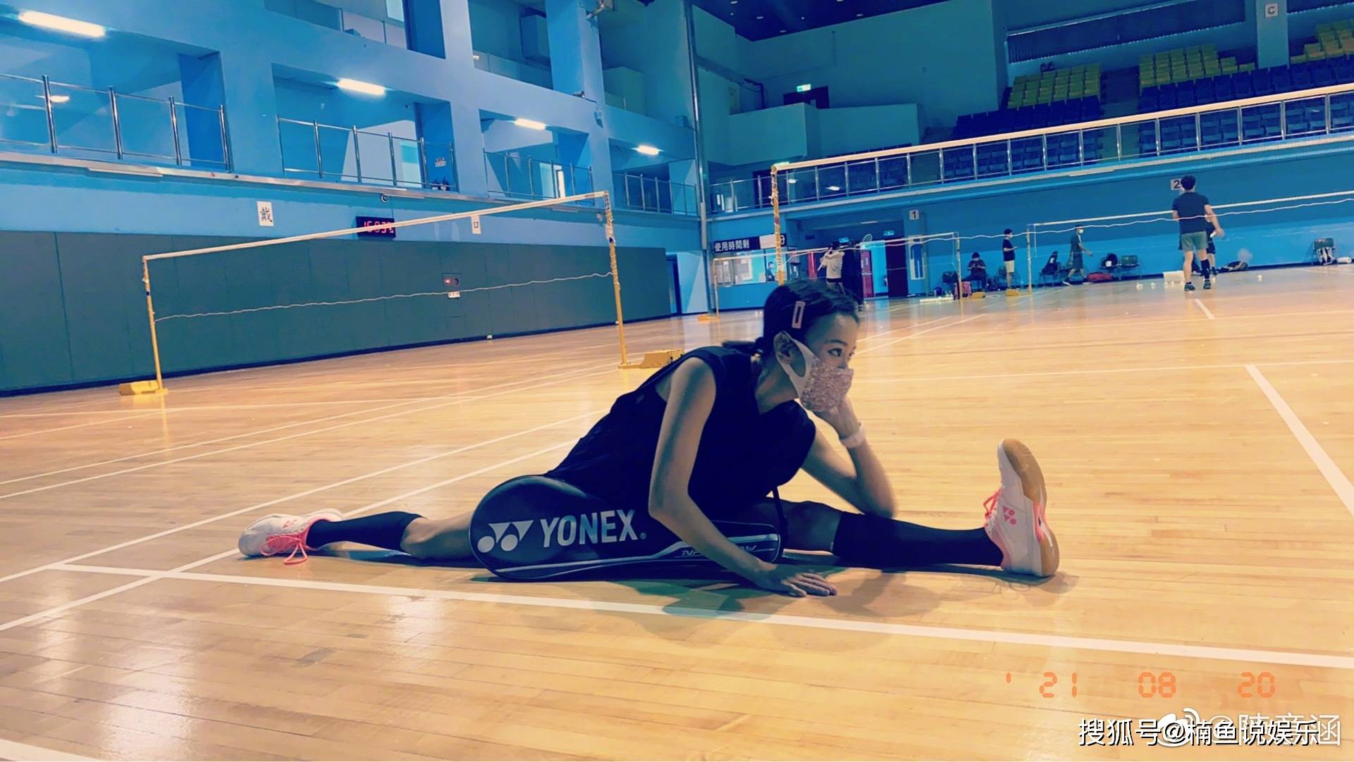 因为|陈意涵晒二胎近照，轻松劈叉丝毫不见孕肚，运动达人果然不简单