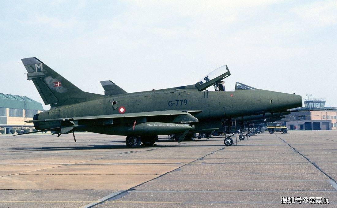 f-100 super sabre超级佩刀系列喷气式轰炸机图集