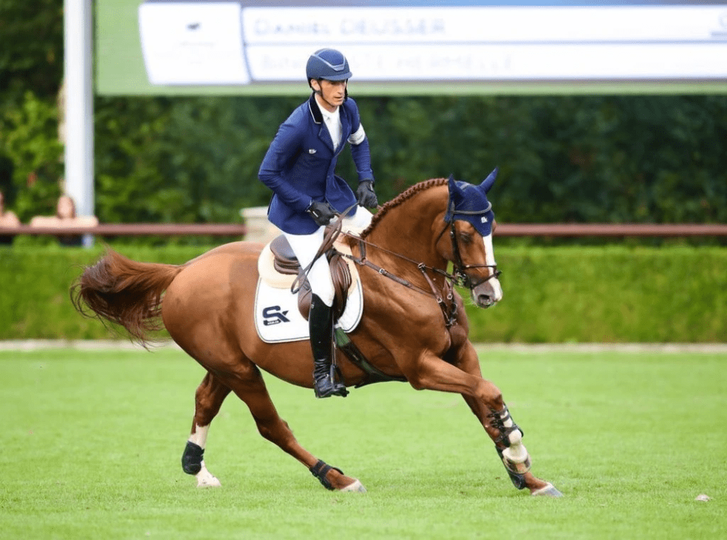 组图:环球马术冠军赛瓦尔肯斯沃德站 杜瑟称雄