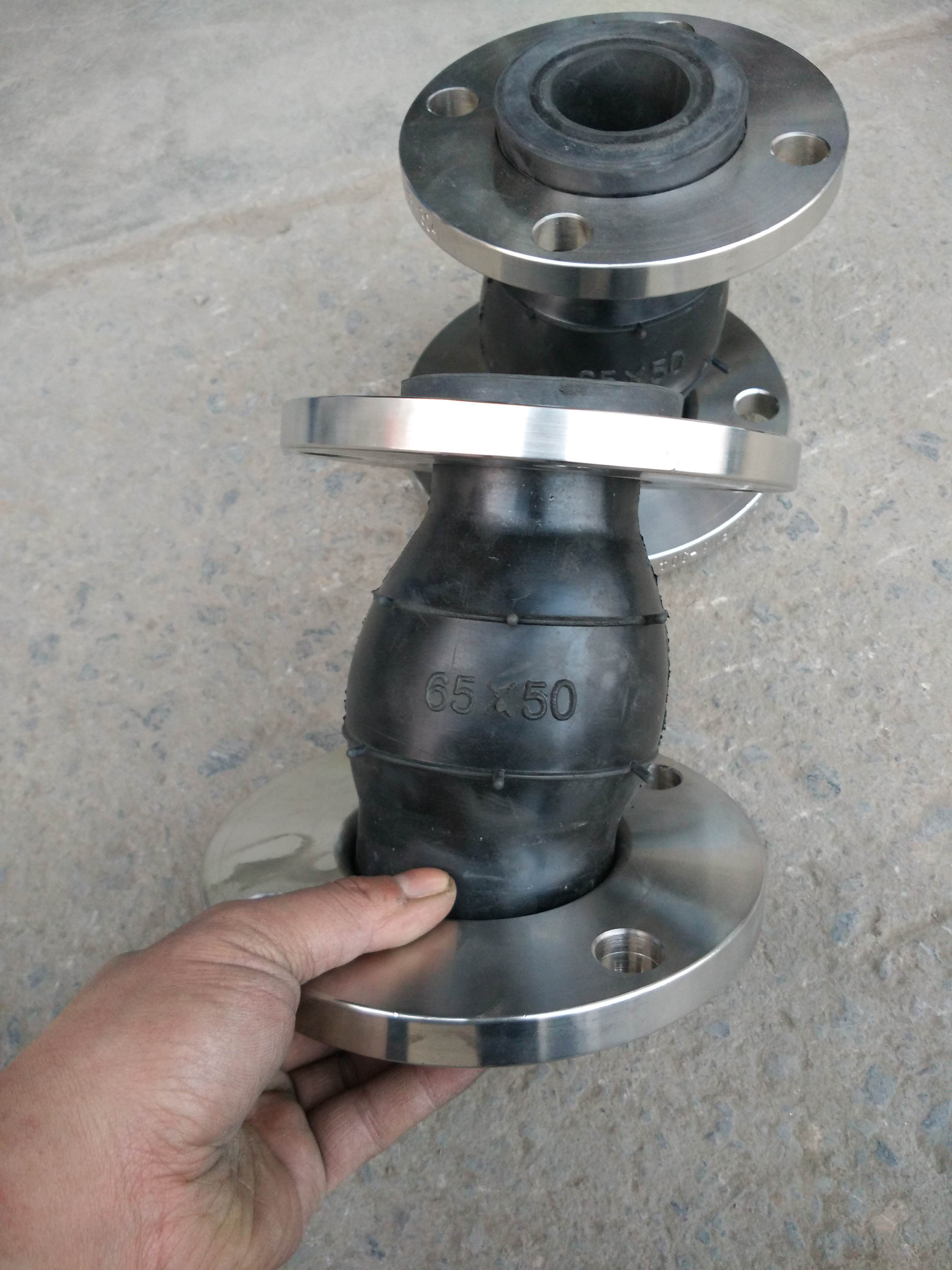 偏心橡胶软连接 异径橡胶软接头