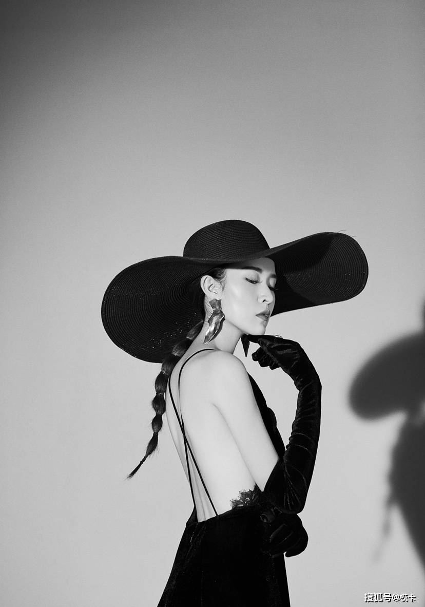 通告|模卡 推荐艺人：KK