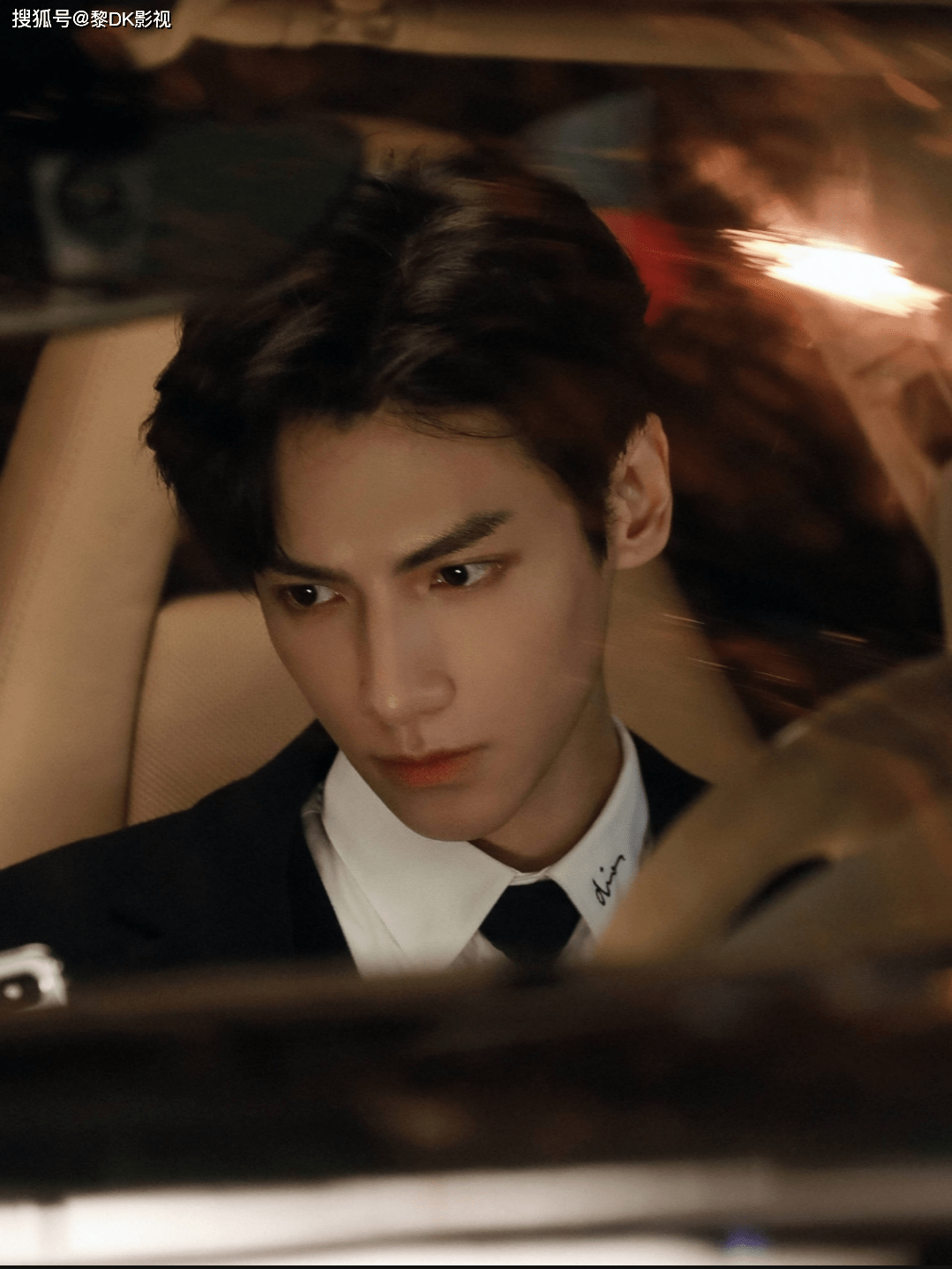 角色|盘点那些罗云熙饰演的角色，润玉最帅周小山最能打