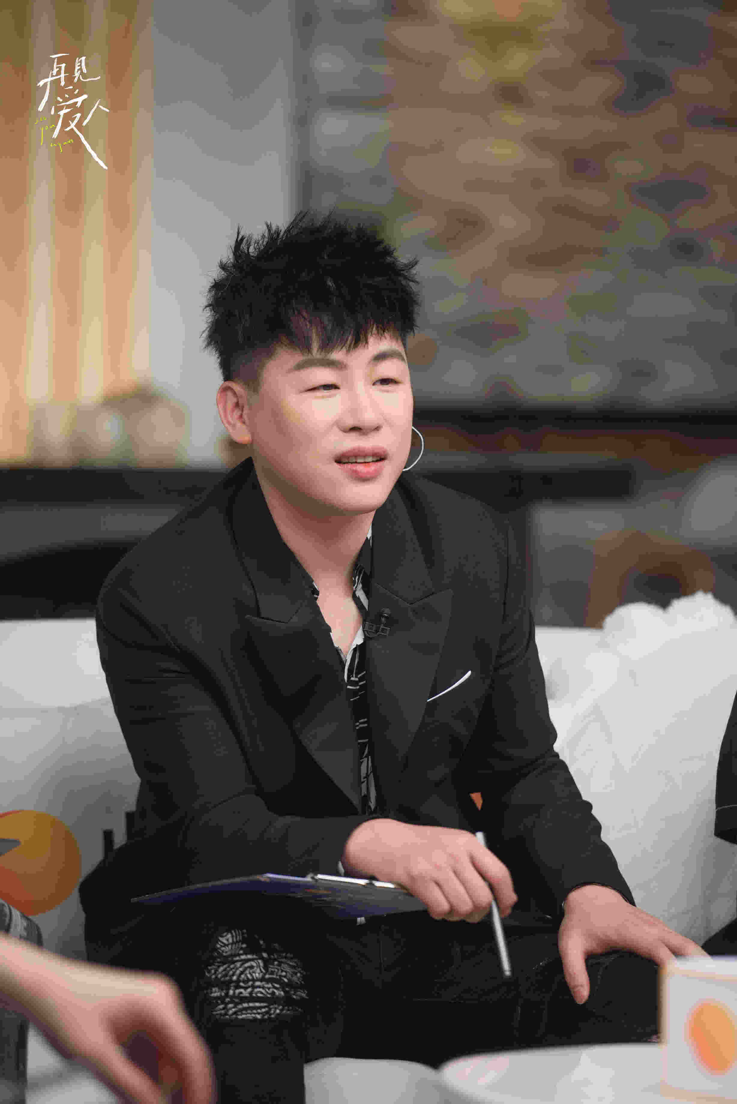 崩溃|《再见爱人》朱雅琼因与王秋雨矛盾升级崩溃落泪 孙怡被触动哭着谈爱情的维系