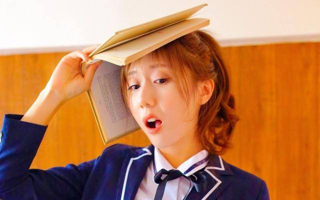 多年后遇见曾经的暗恋对象,她的模样令我久久不能平静