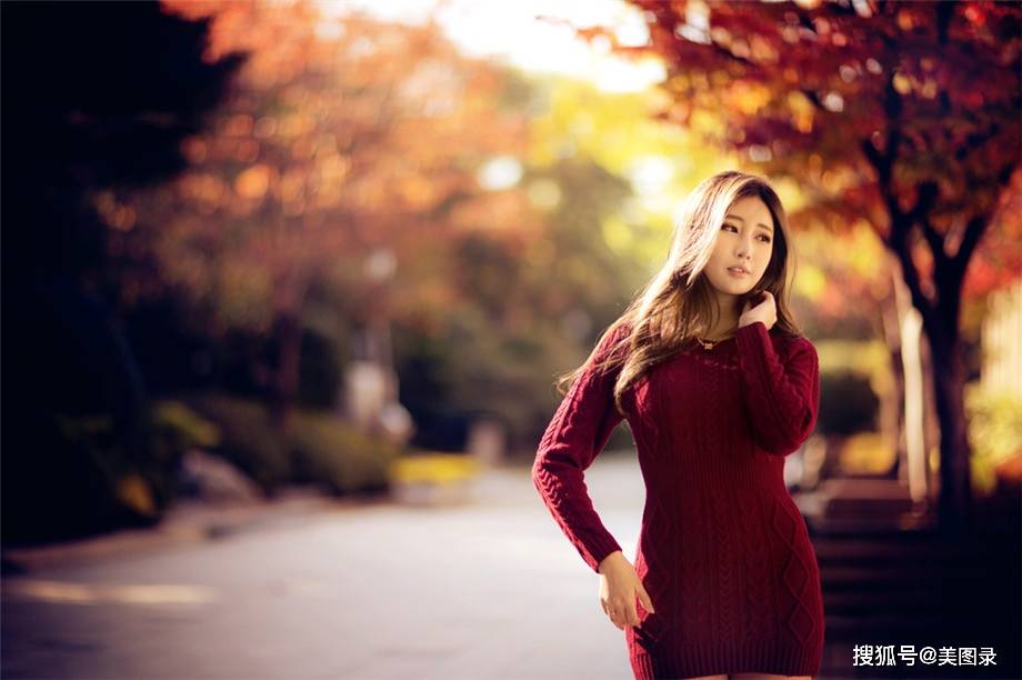 清纯韩国美女车模申世河街拍