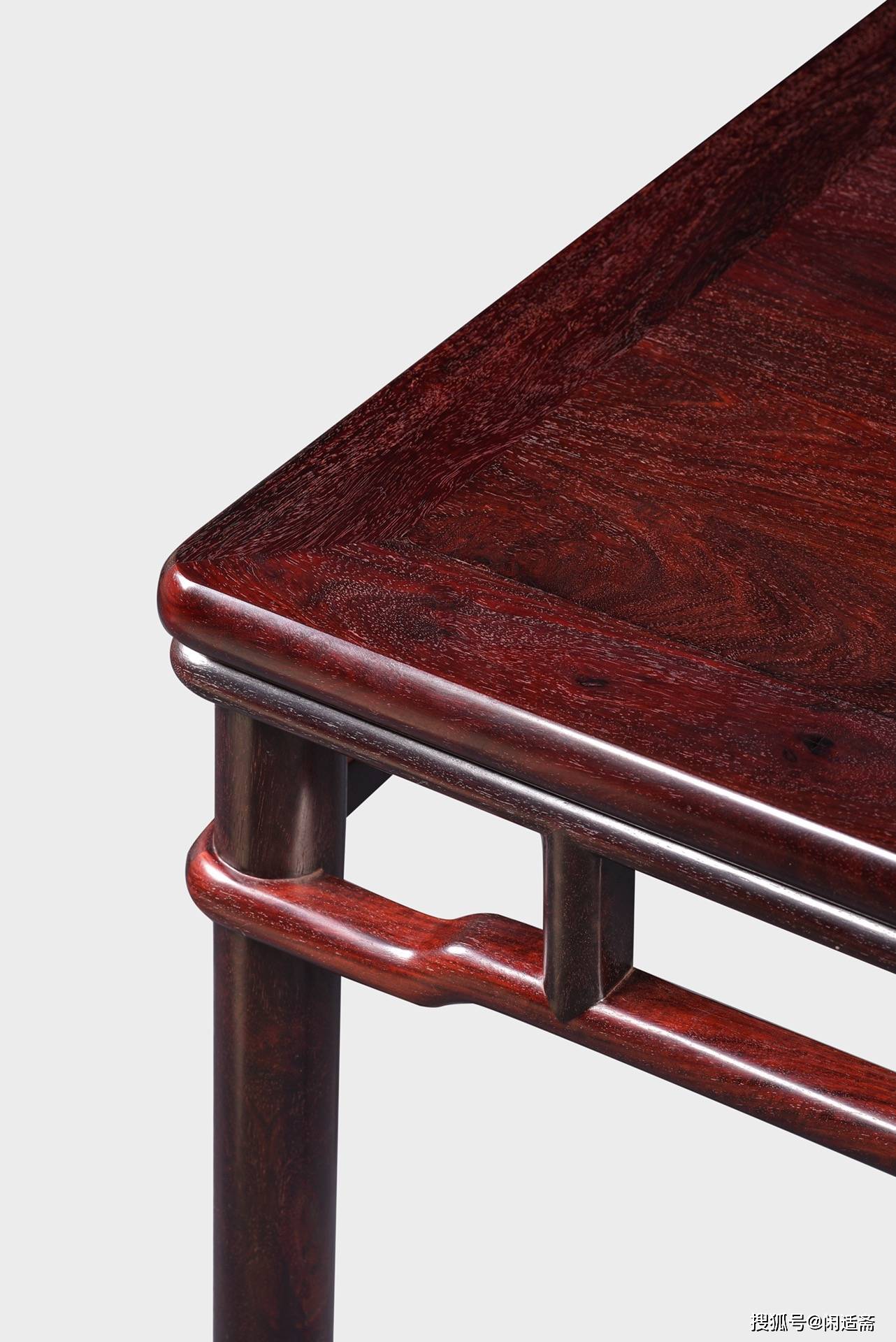 妍秀清雅小叶紫檀家具圆包圆四仙桌