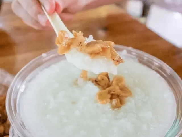 饼干|4种早餐暗藏致癌风险，每吃一口都是在养癌细胞，偏偏很多人爱吃