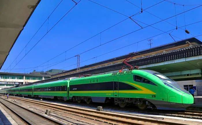 安康至汉中绿巨人动车9月4日正式发车停靠石泉关中城际铁路的替代方案