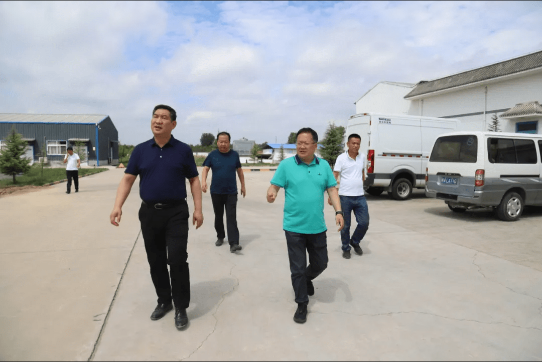 淳化县常务副县长王永刚副县长蒋苹相继莅临罗麻丹走访考察