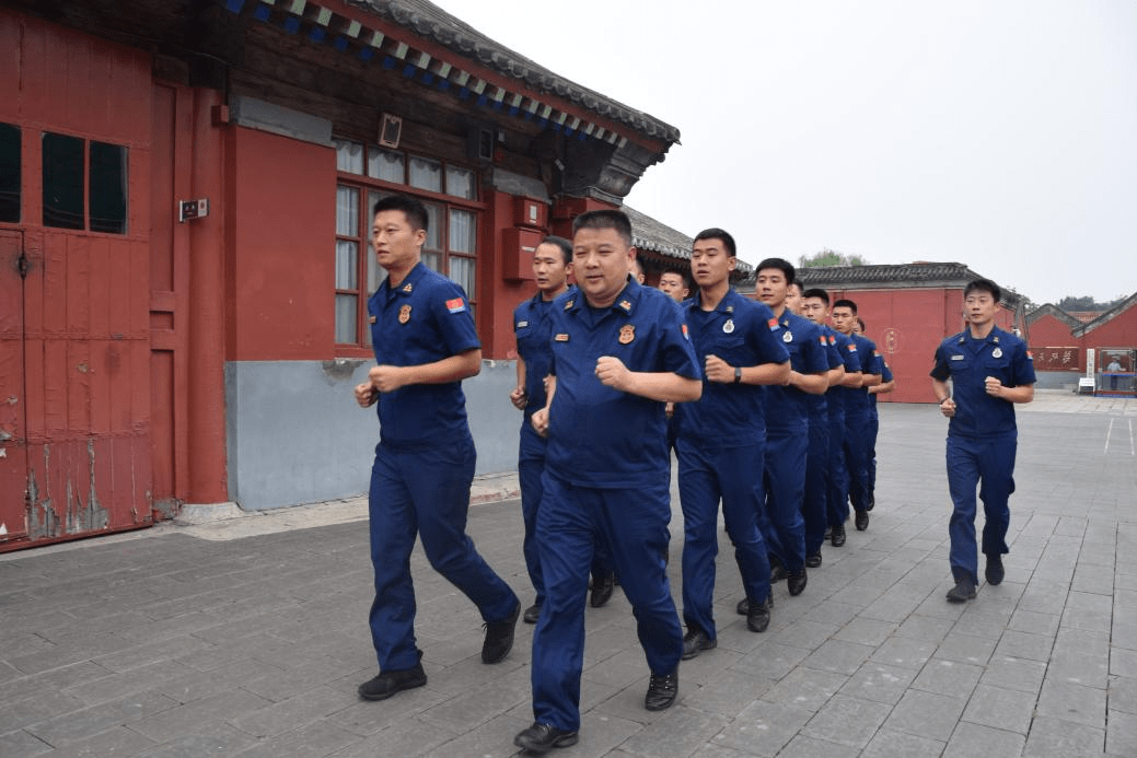 北京市天安门地区消防救援支队全面铺开领导干部沉浸式调研
