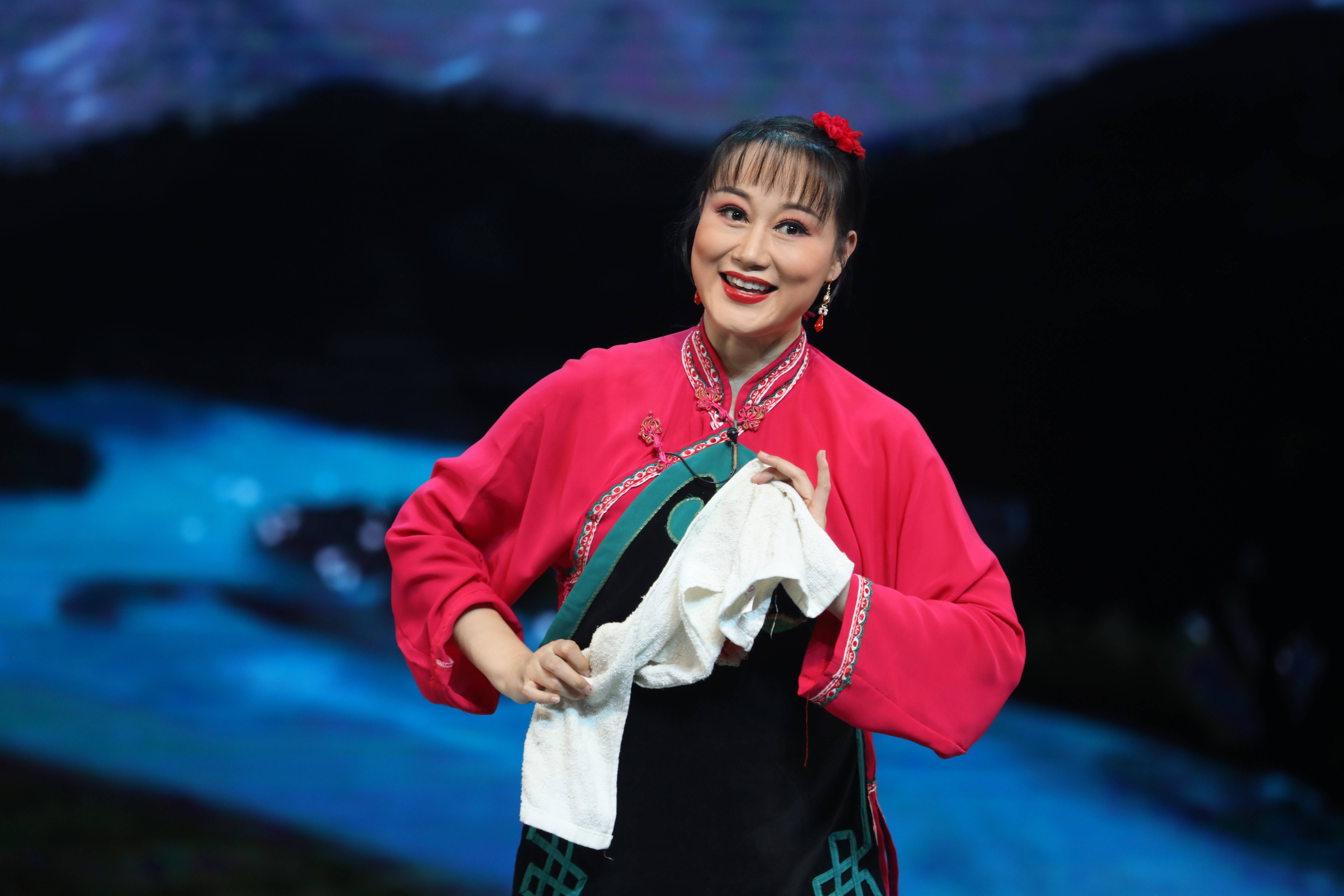 河南省青年艺术人才扶持项目刘冰领衔主演豫剧小二黑结婚精彩上演