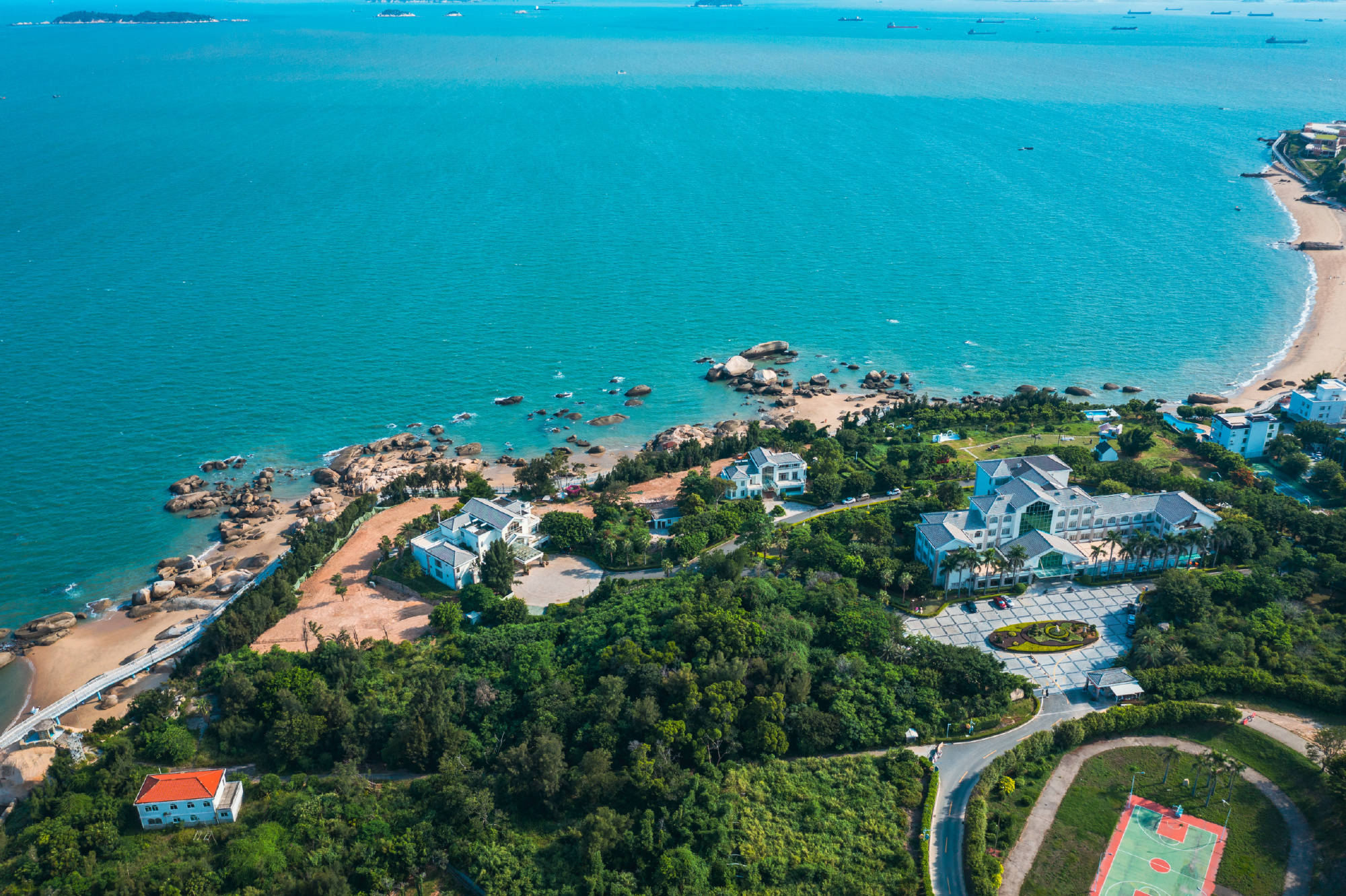 一半是海水,一半是公路,厦门·环岛路 67