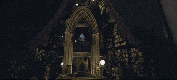 分院帽,图书馆…进入城堡后排再长的队都值得!