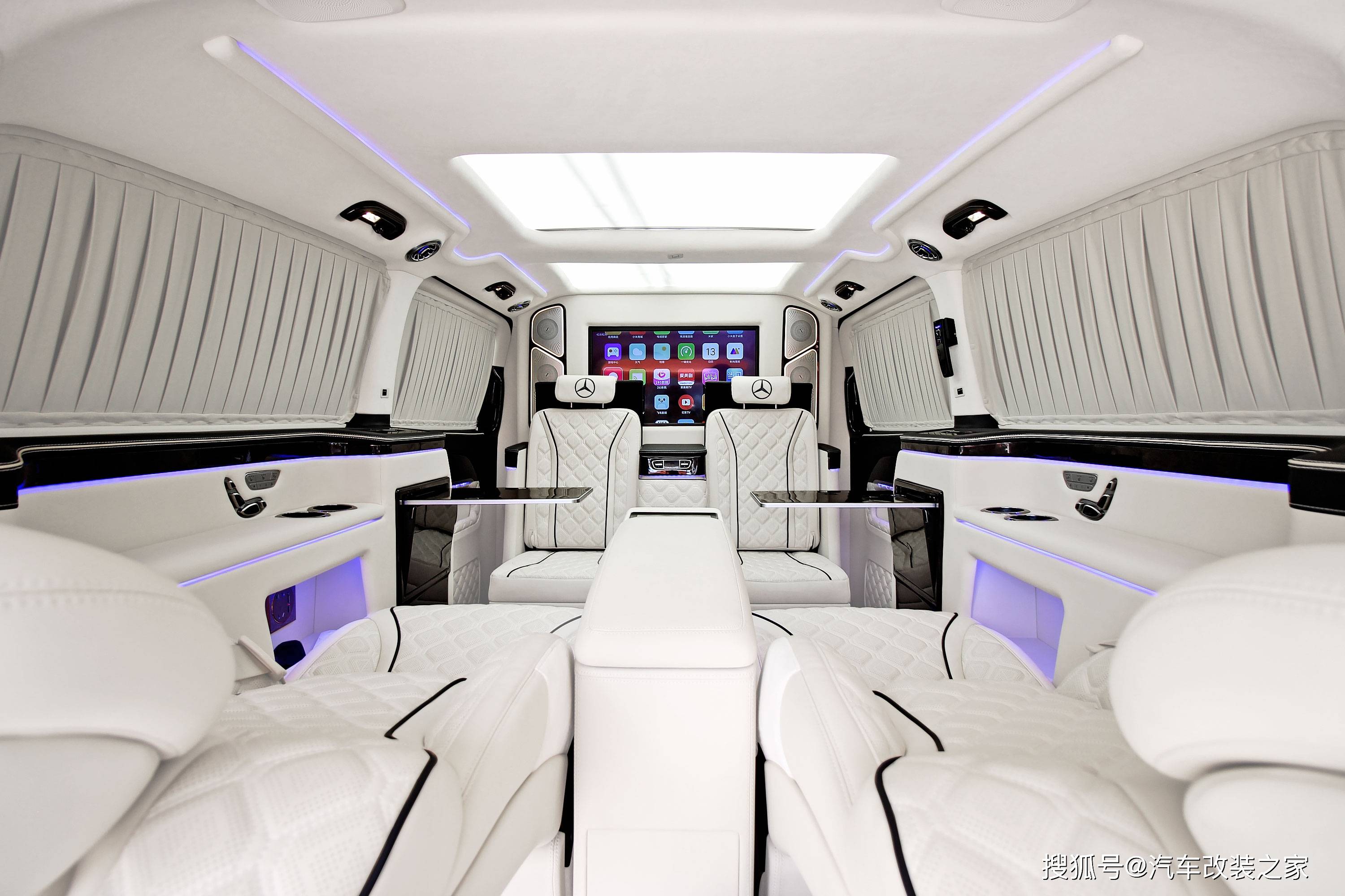 改装V260商务车全隔断内饰 电动双开门的移动私人空间_搜狐汽车_搜狐网
