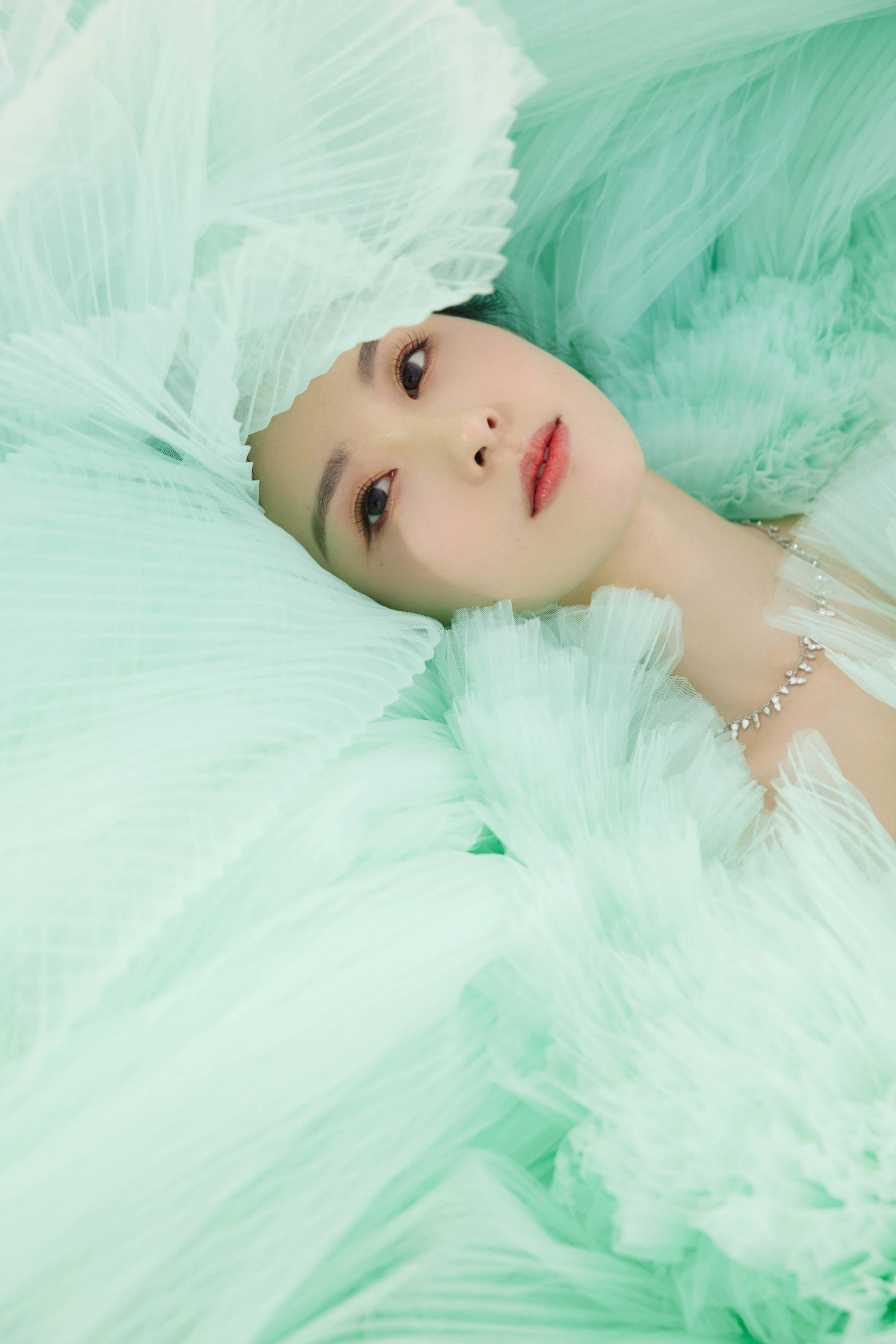 美女图——陈都灵