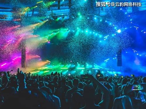 音乐节要不要自带应援棒 8e04cb8f8a674a419bd5cabcd6d7389c.jpeg