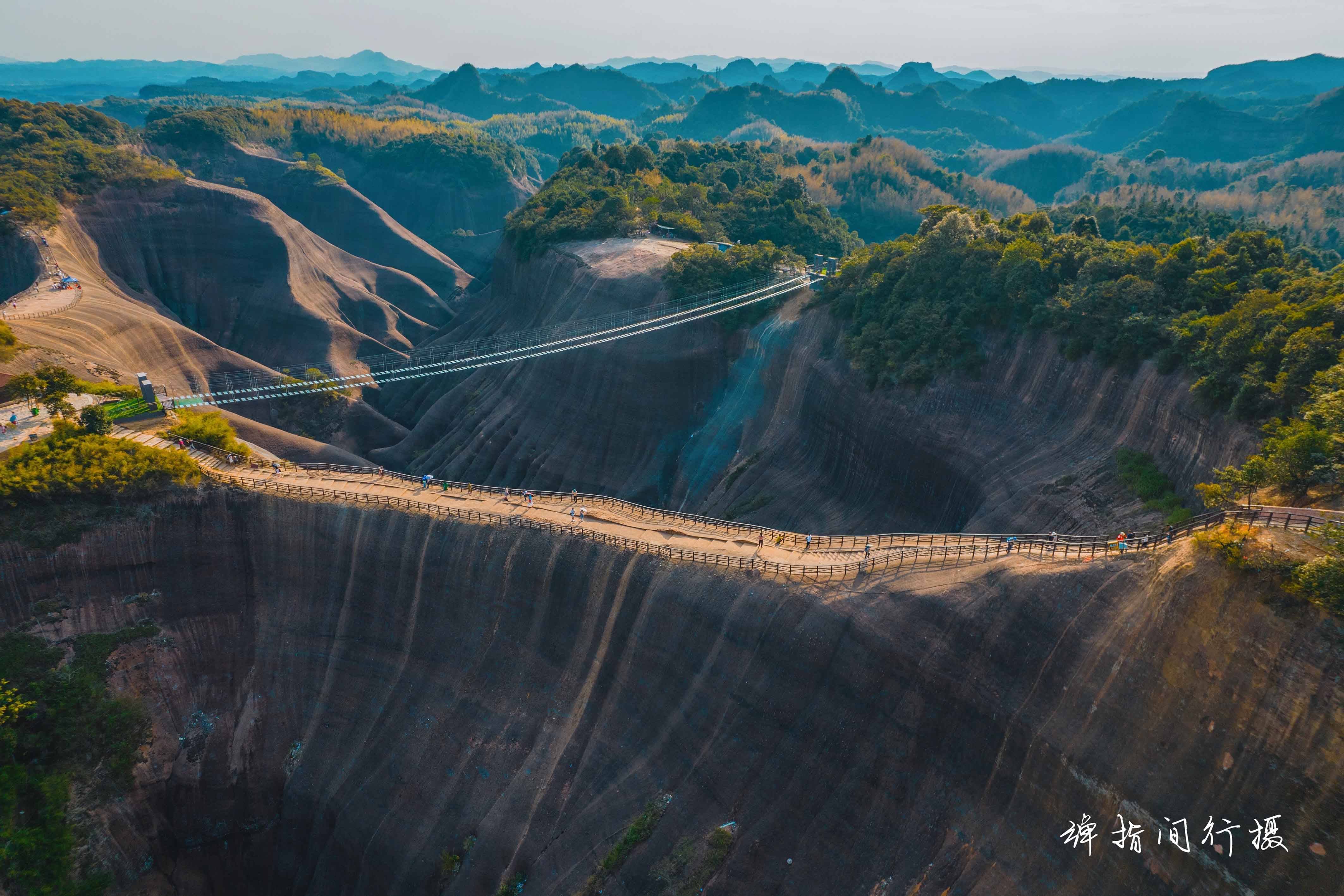 湖南郴州最惊险的丹霞奇景，未开发前就爆红，如今装护栏将收门票