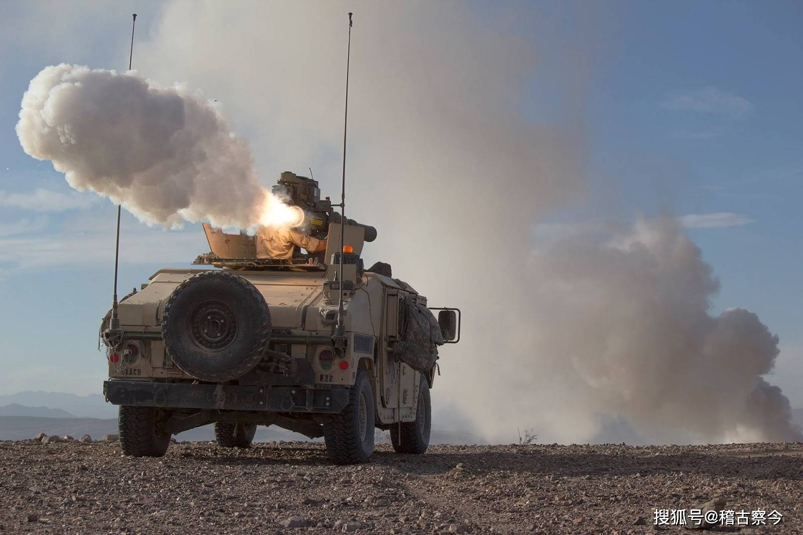 原创bgm71陶式导弹战场出镜率最高最便捷的反坦武器