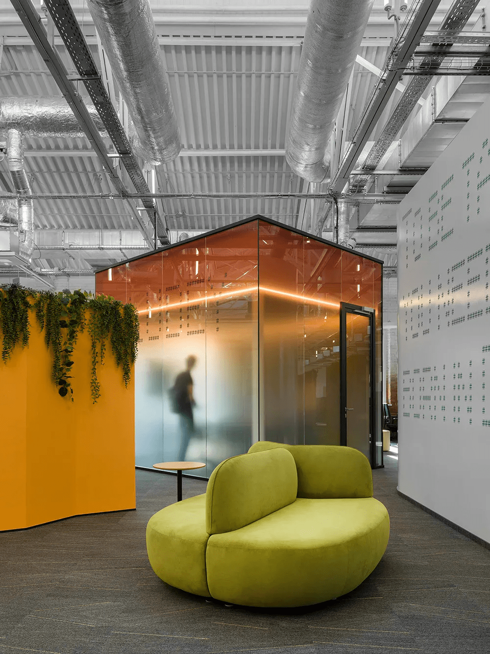 艺术感科技感我都要技术中心办公室设计欣赏