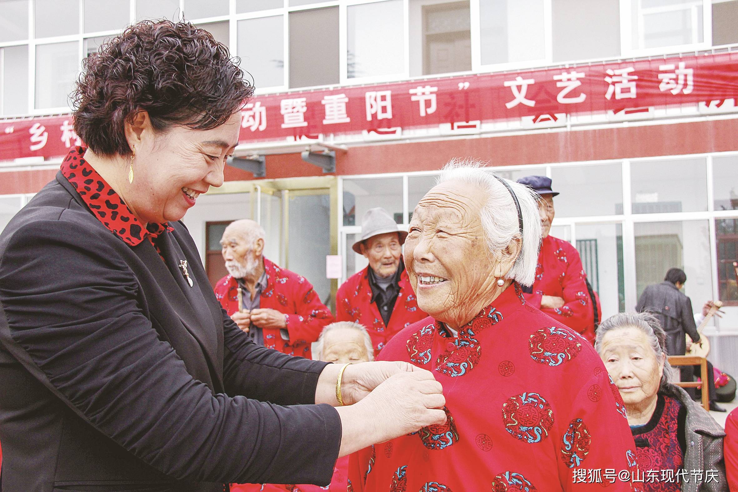 榜样枣庄市市中区孟庄镇大郭庄村凝心聚力干事业富民强村创辉煌