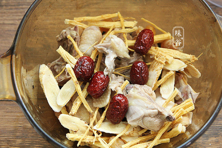 党参|天凉了，女人再忙也要多喝“四宝汤”，手脚不冷，美美过秋天