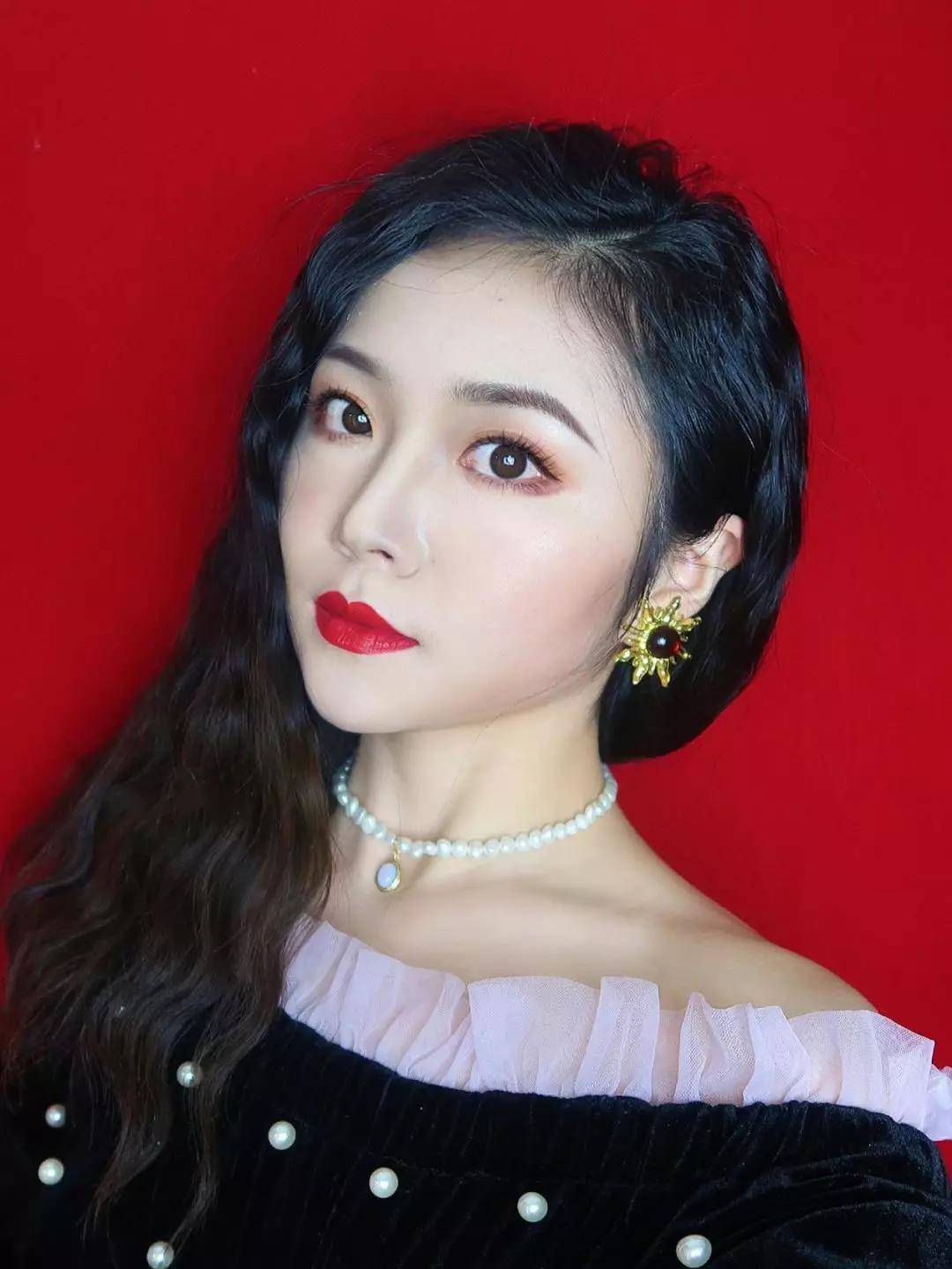职场整“妆”待发 | 速来领取这份职场妆容手册！