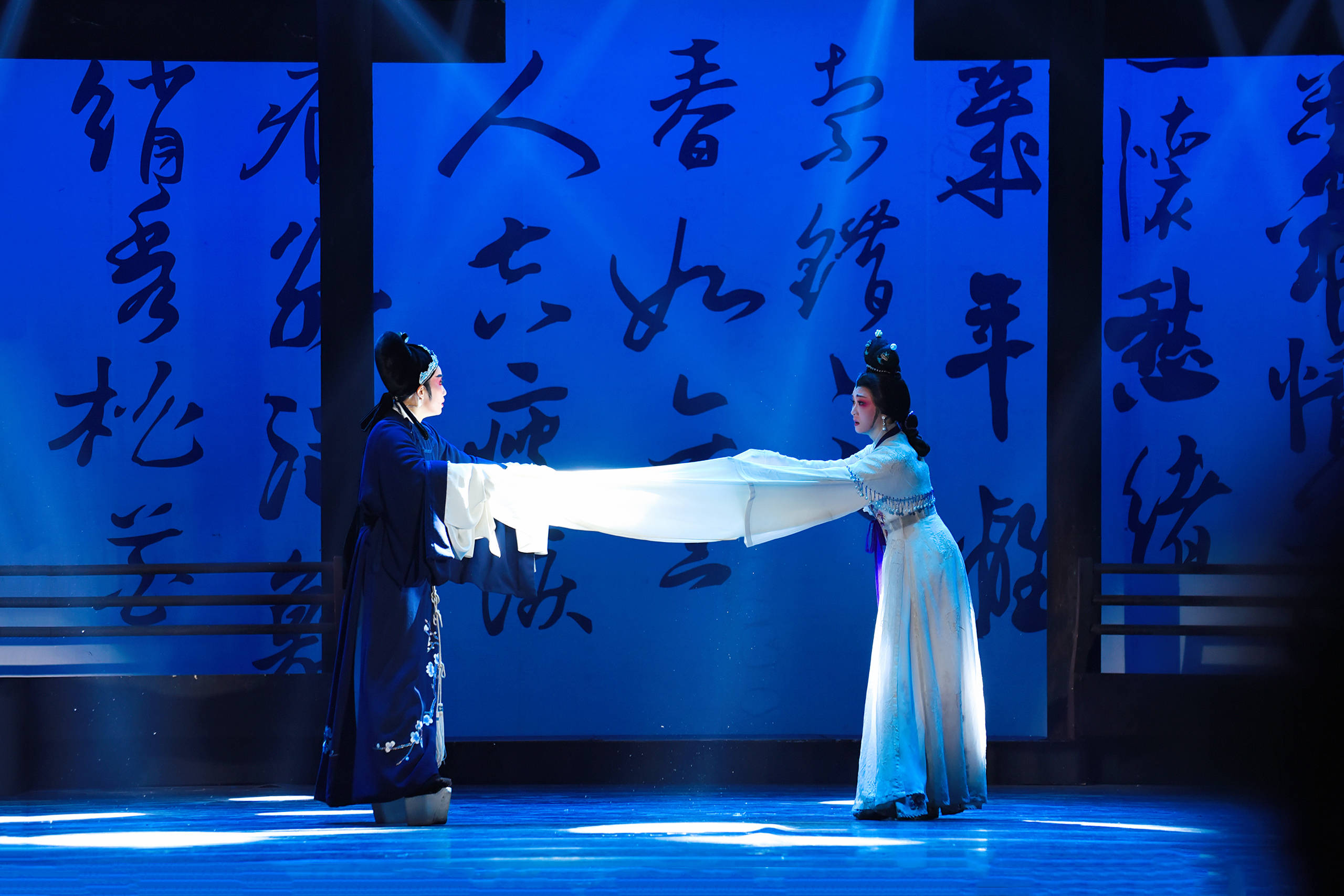 10月3031日浙江小百花越剧团将在成都市新声剧场带来越剧陆游与唐琬