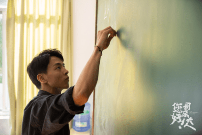 角色|您好母亲大人持续破防 双作同框尹昉再现剧抛脸