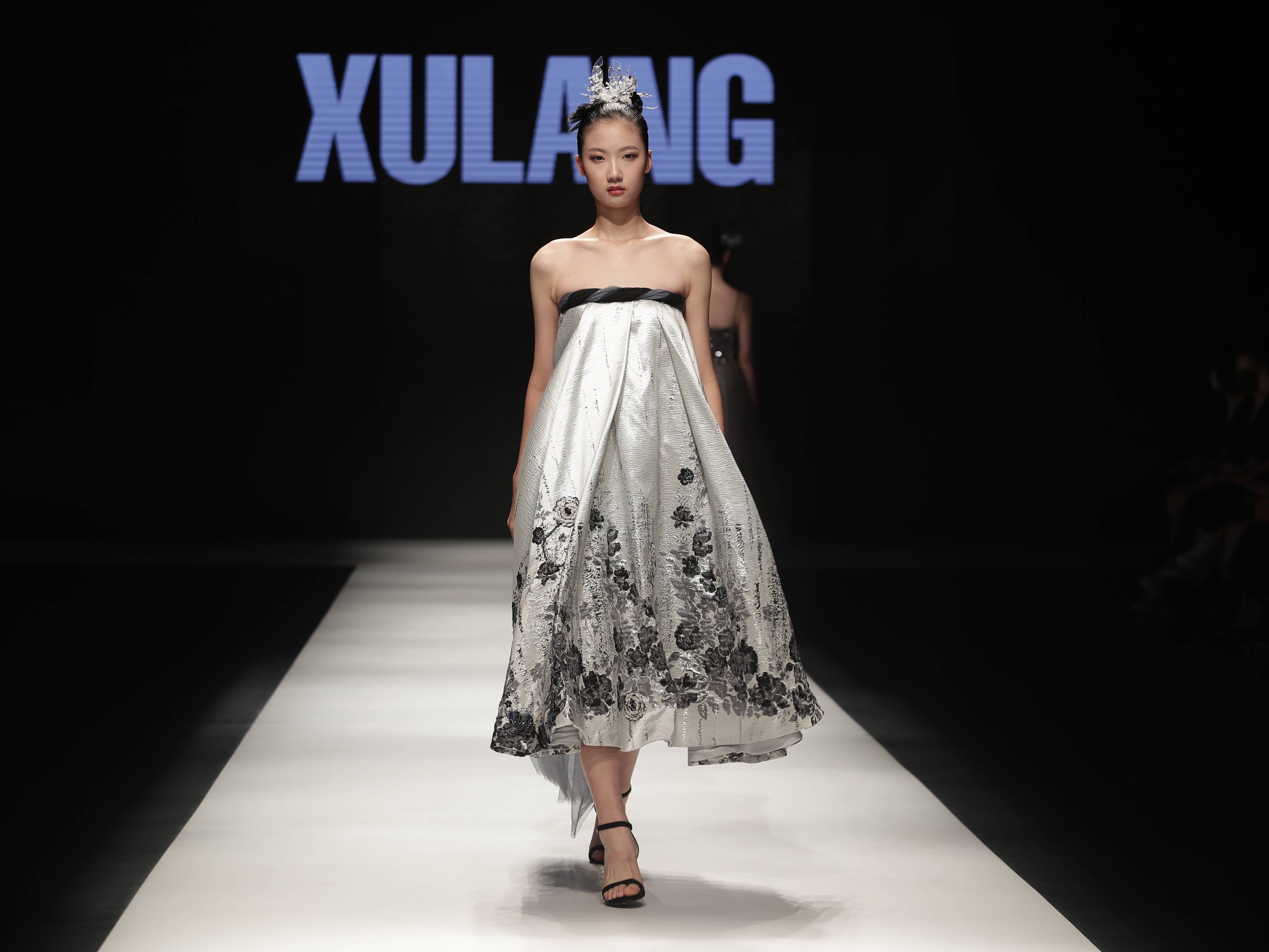 鉴赏 XULANG 2021时装周 礼服鉴赏