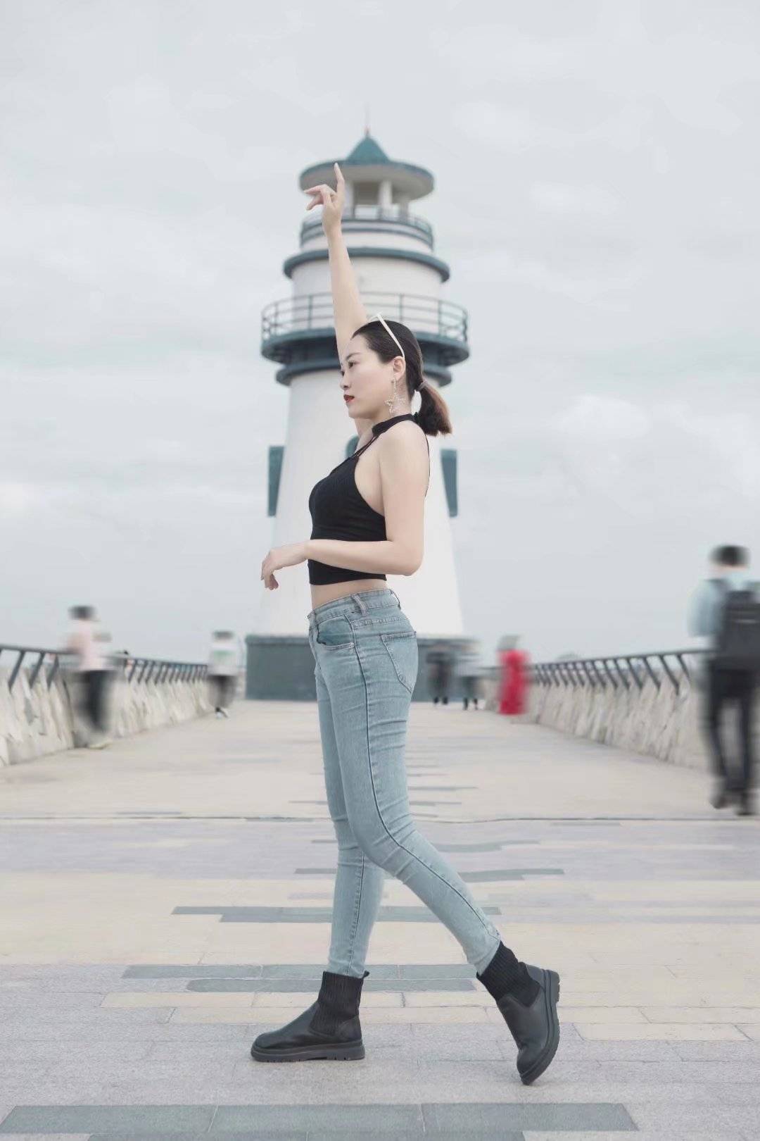 套装 杨芳芳：自律的女生是最美的健康