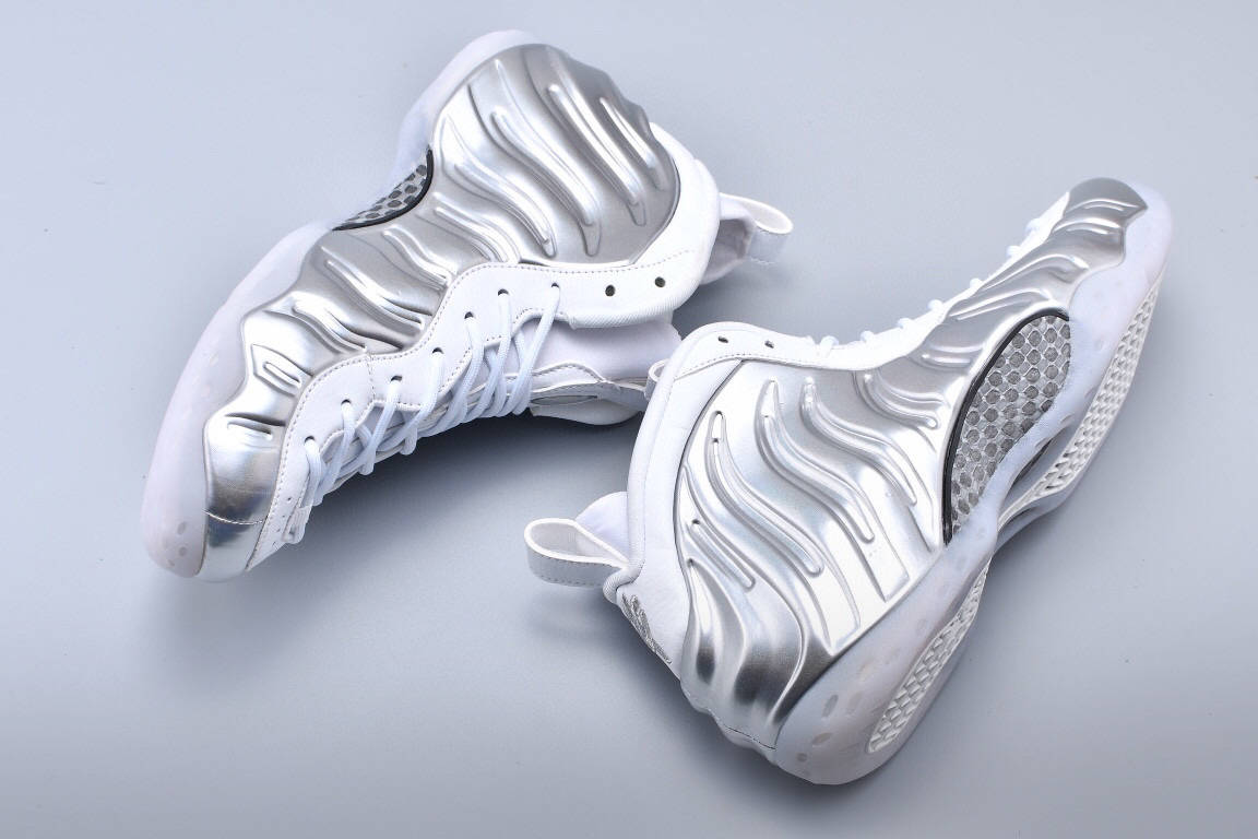 质感 耐克 Nike Air Foamposite One Chrome 白银炫彩哈达威喷泡一代高帮篮球鞋