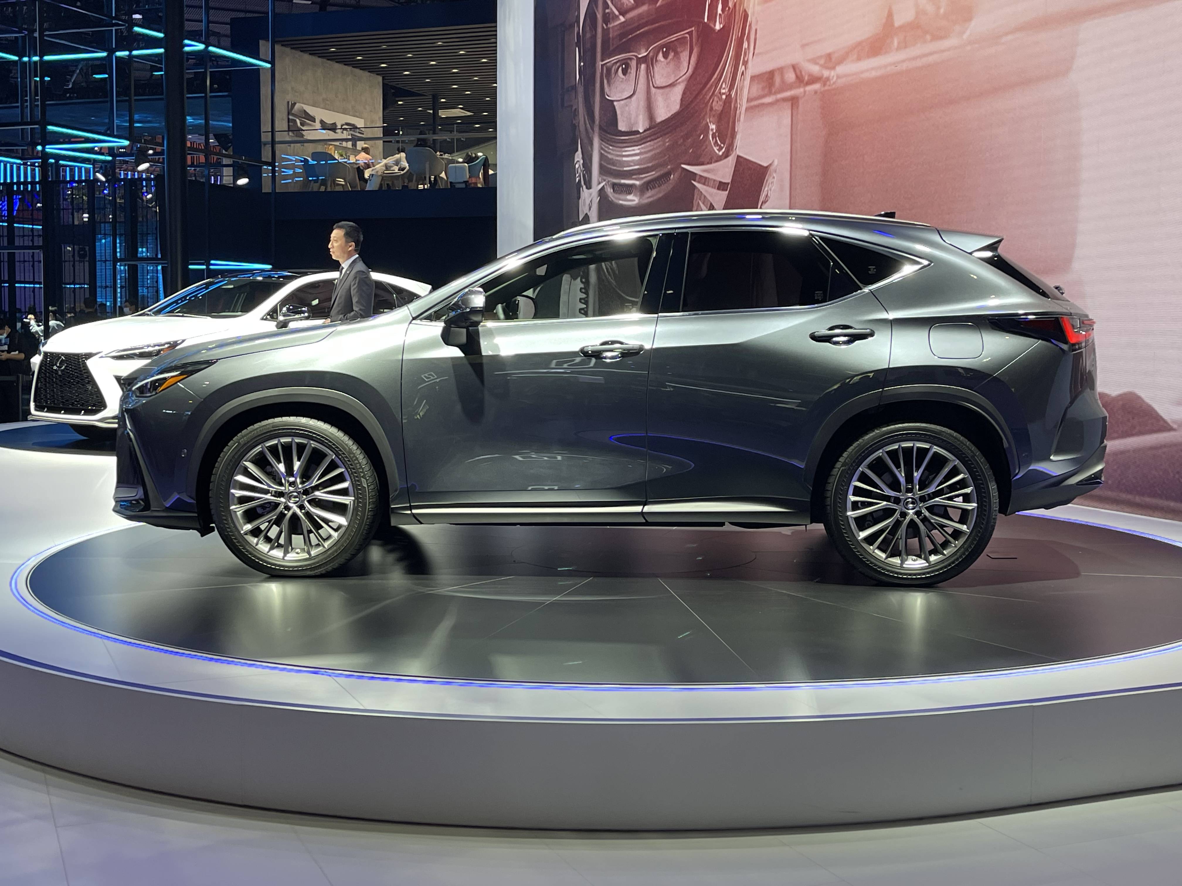 2021广州车展售31885488万全新雷克萨斯nx上市