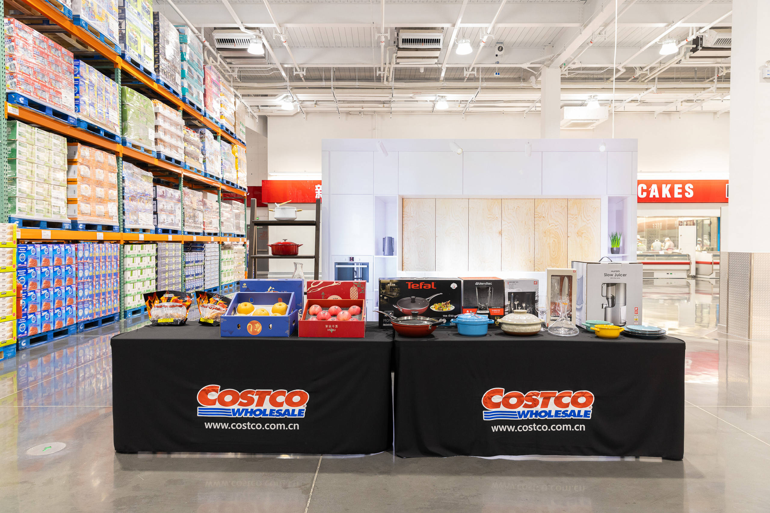 确保质量等各方面均符合开市客的标准,同时还不断地开发人气商品,更不