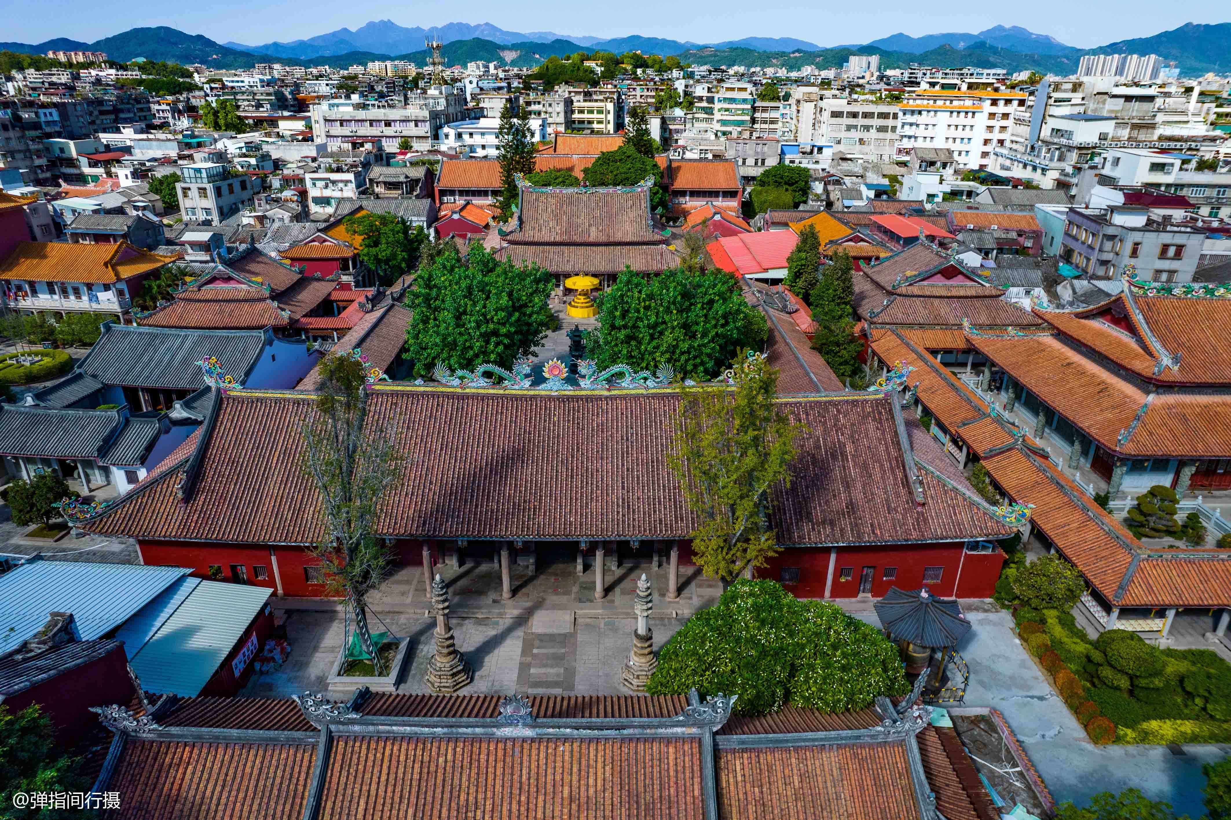 大雄宝殿|粤东第一古刹，地处广东潮州老城中心，号称“活着的建筑博物馆”