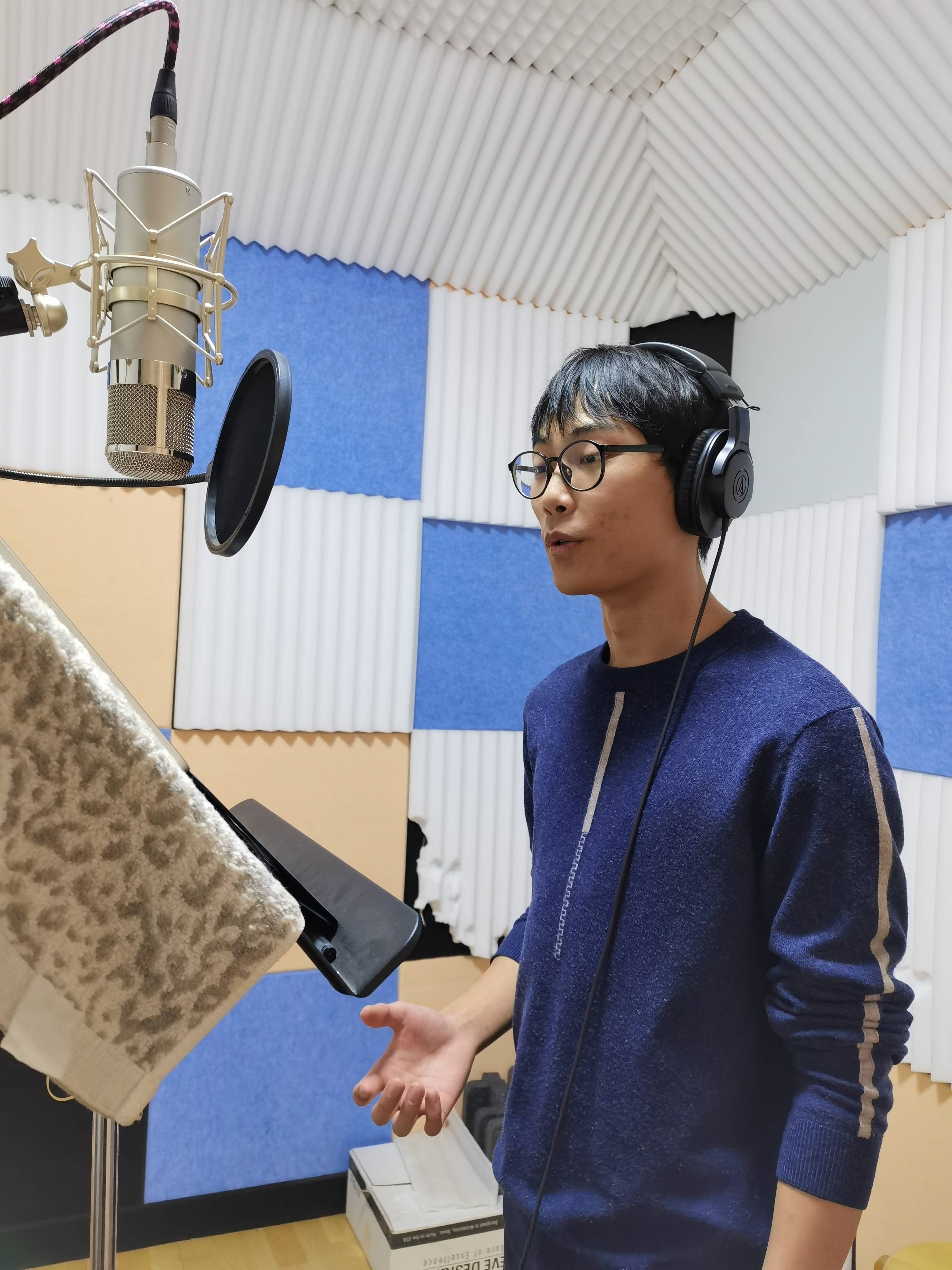 川音继续教育学院大三学生丁洋他演唱的处女作未来可期