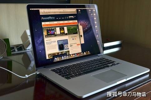 丑出新天际，MacBook Pro如何才能虏获追逐颜值的年轻人的心？