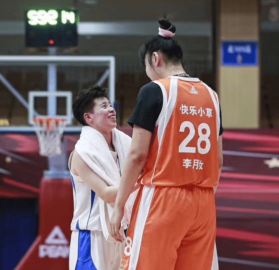 CBA|一人打爆對(duì)手8人？李月汝砍25+17+4 籃板搶贏山東全隊(duì)