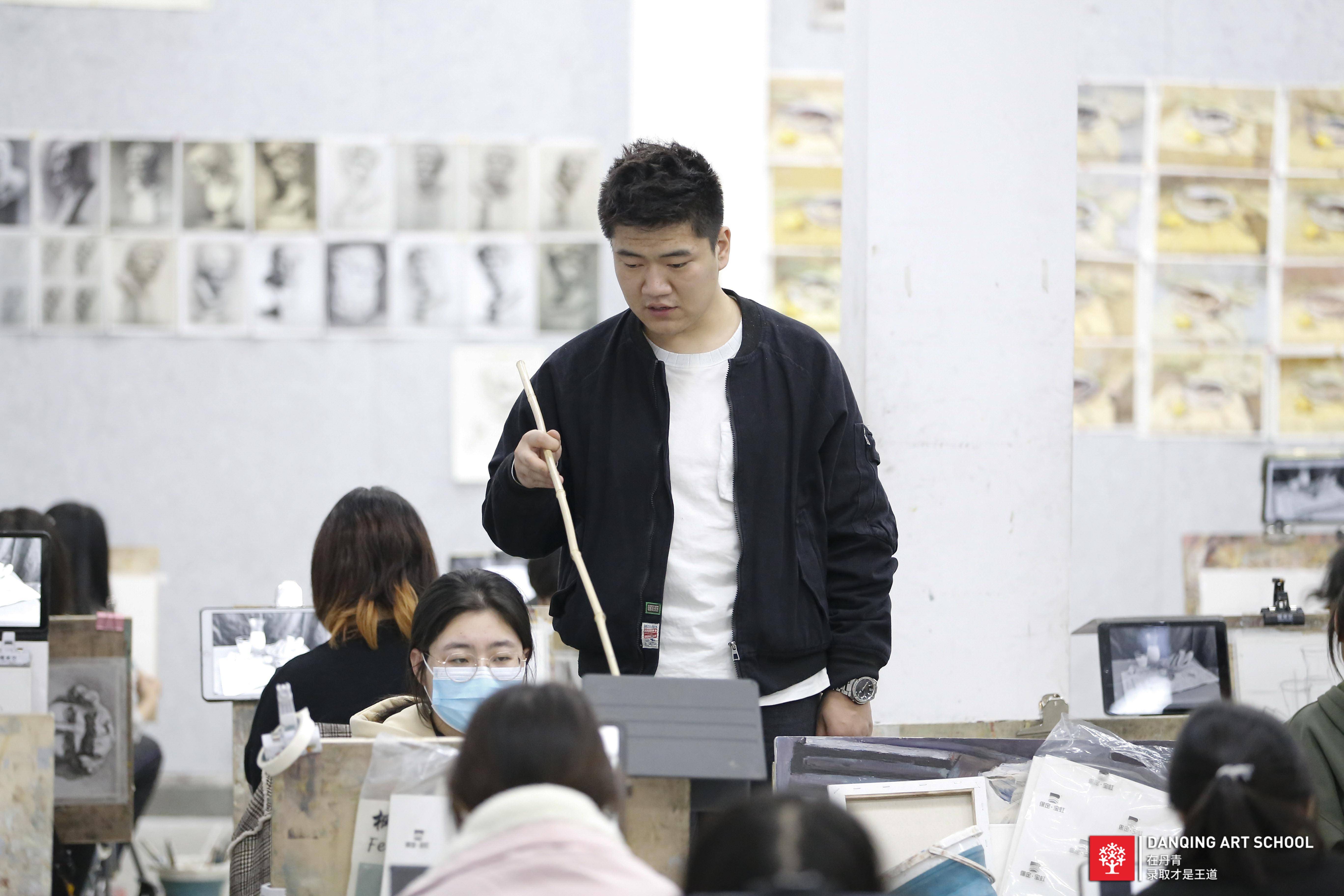 西安画室美术生集训-联考前需要准备绘画用具