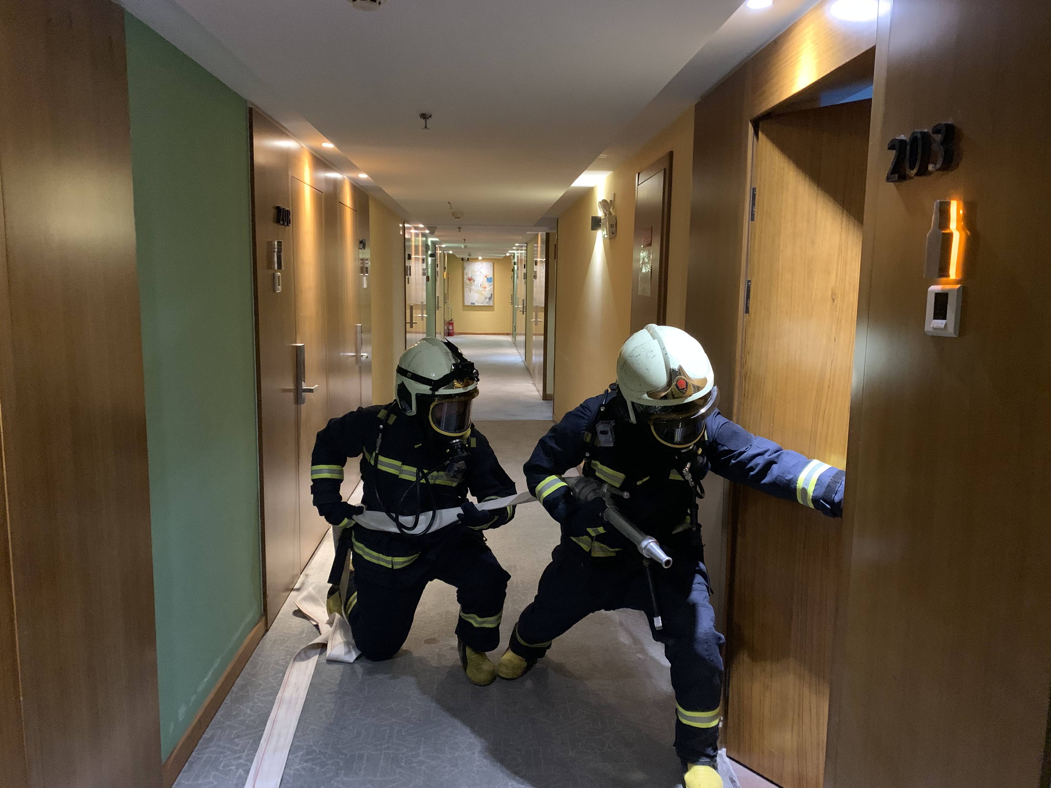 模拟实战 联动出击 蓝朋友联合宾馆酒店开展消防演习火热进行中