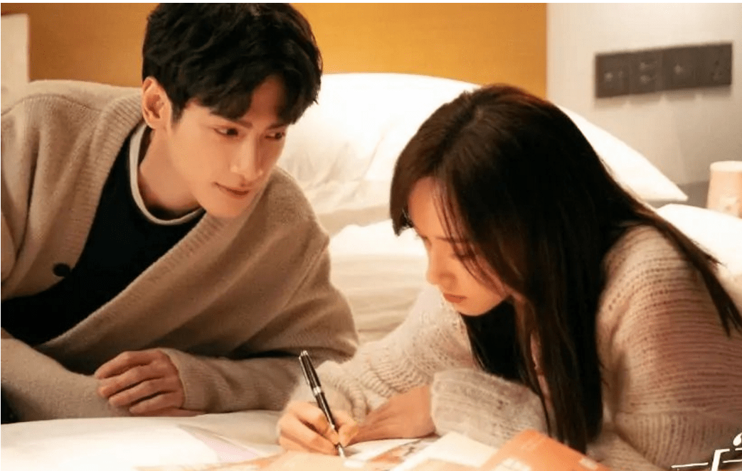 近日罗云熙和程潇主演新剧《良言写意》开播第一集女主程潇扮演的