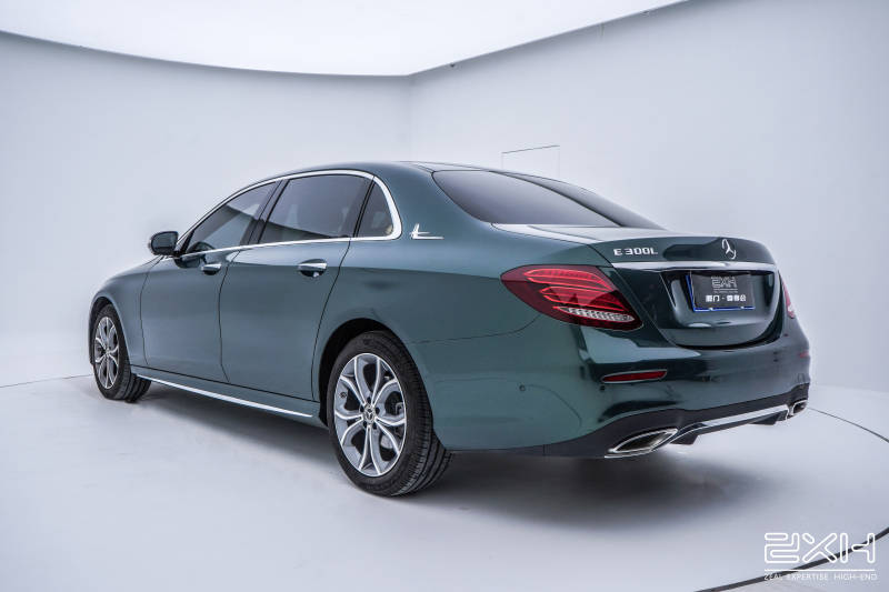 外观,但是对于年龄不大的我有些太商务气了,我需要更运动的颜色和外观