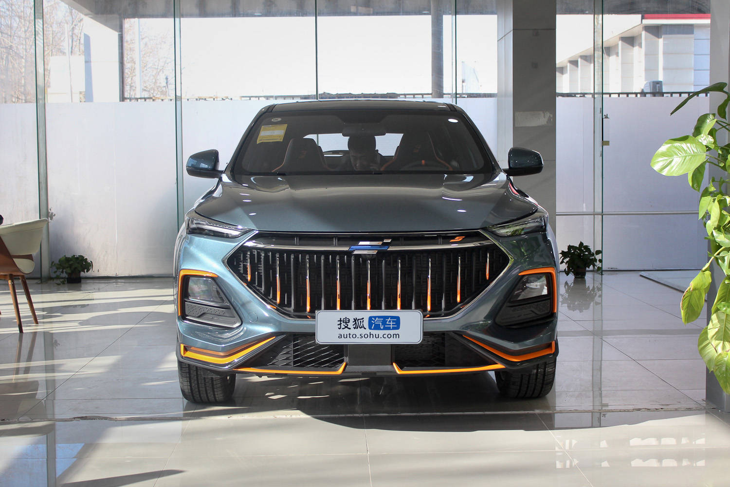 年轻运动感提升长安欧尚x5运动版到店实拍