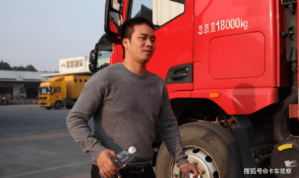 从修理工到卡车司机95后宜宾小伙的货运生活